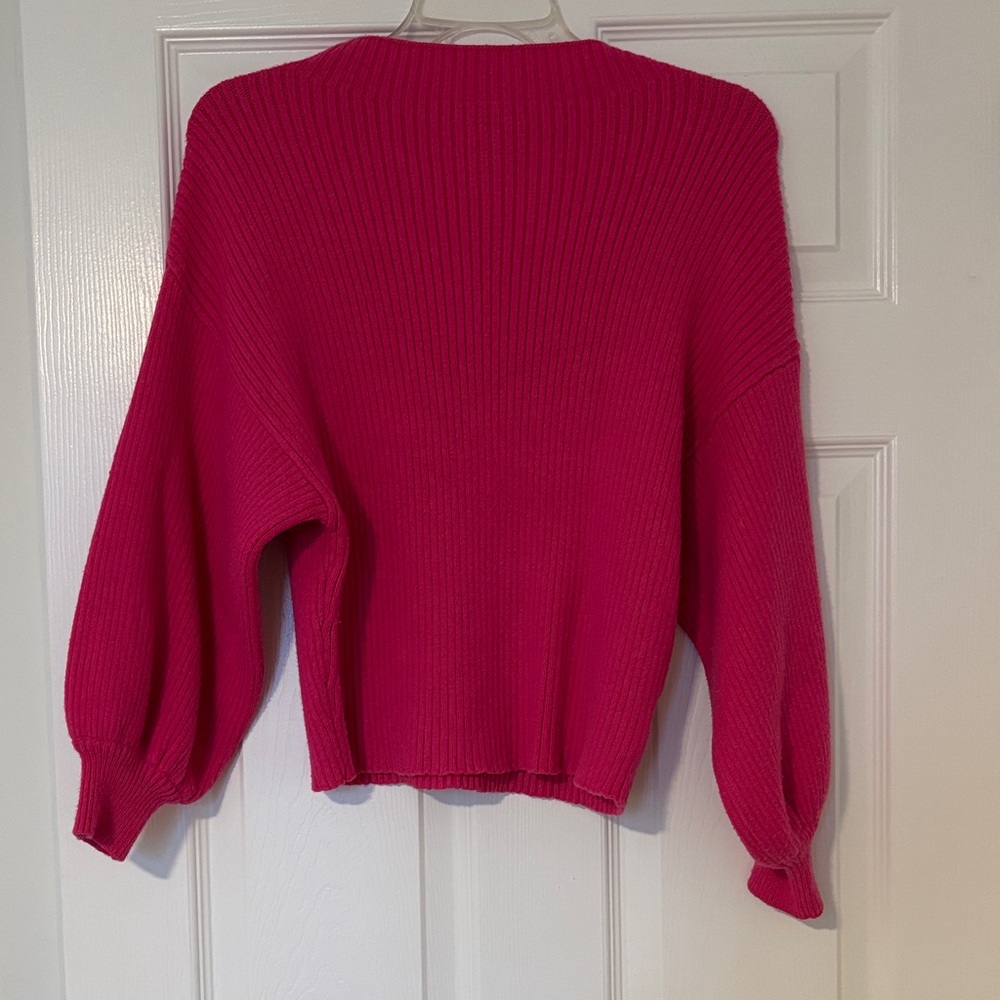 Line and Dot Adler style Women's Pink Sweater